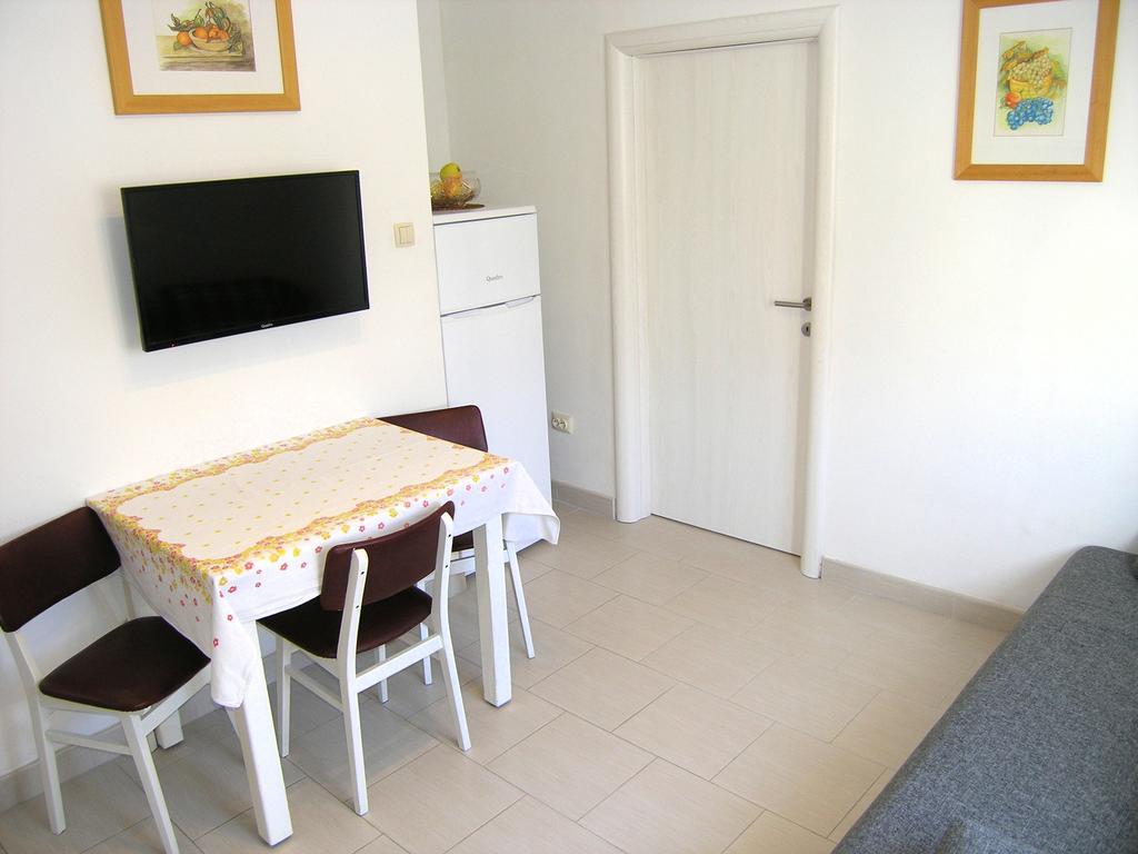 Apartman Vera Krk Town Eksteriør bilde